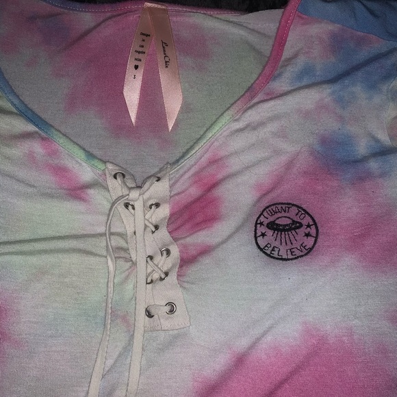 I want to believe tie dye tee - Picture 4 of 6